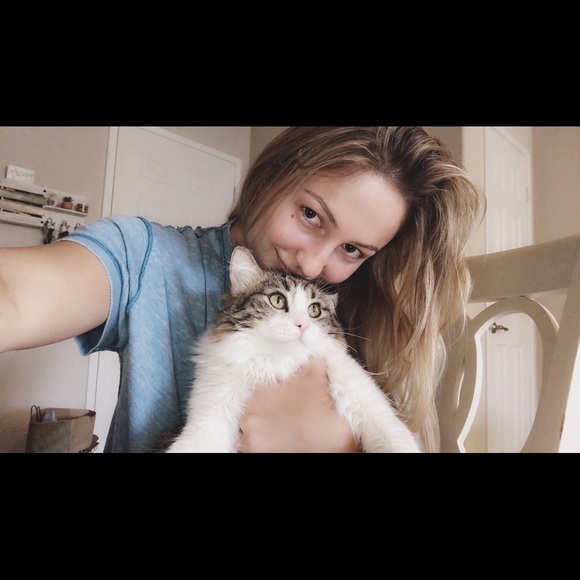 Meet your Posher, Hayley - Picture 7 of 13